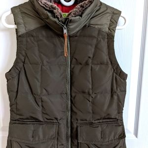 Premium goose down vest